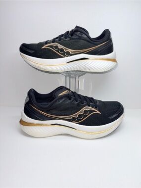 SAUCONY ENDORPHIN SPEED Women's Black Running Sneakers with Gold Accents